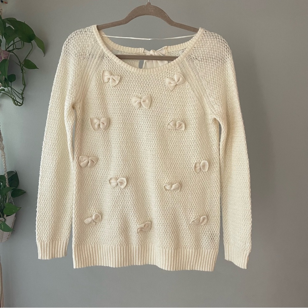 LC Lauren Conrad Runway Women’s Size Medium Cream Knit Sweater With Bows